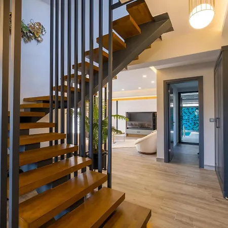 Gezer Luxury Private Pool فيلة *