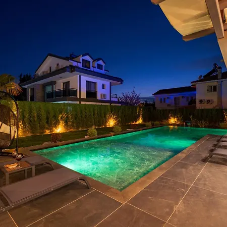 Gezer Luxury Private Pool فيلة *